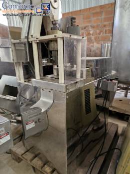 Prensa semi autom�tica para sabonete