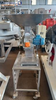 Processador triturador em inox AGMAC 50 kg / h