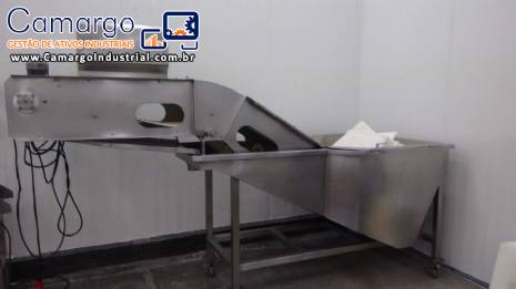 Lavador lavadora e alimentadora em inox de pescados peixes frutos do mar