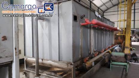 Condensador evaporativo para amônia