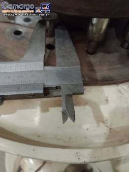Compressora de comprimidos Lawes